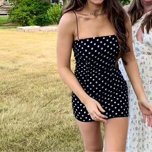 Polka dot cinched dress - black and white colors